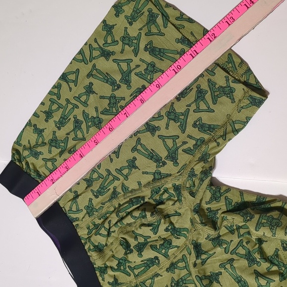 MeUndies NEW 2 pairs of Boxers Brief Men's size Medium - Picture 7 of 7